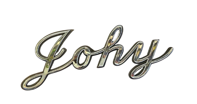 Un primer plano de la palabra johny sobre un fondo blanco.