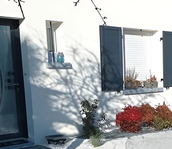 Maison avec allée de jardin