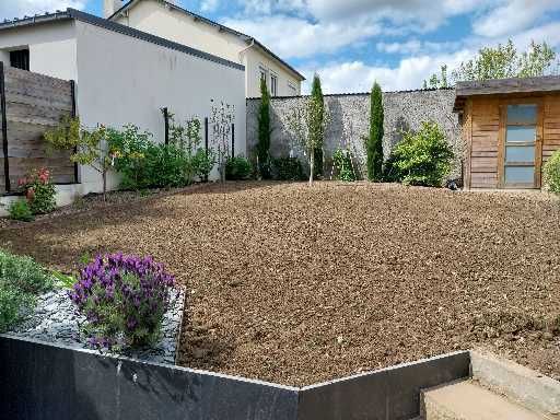 Préparation du sol pour pose de gazon