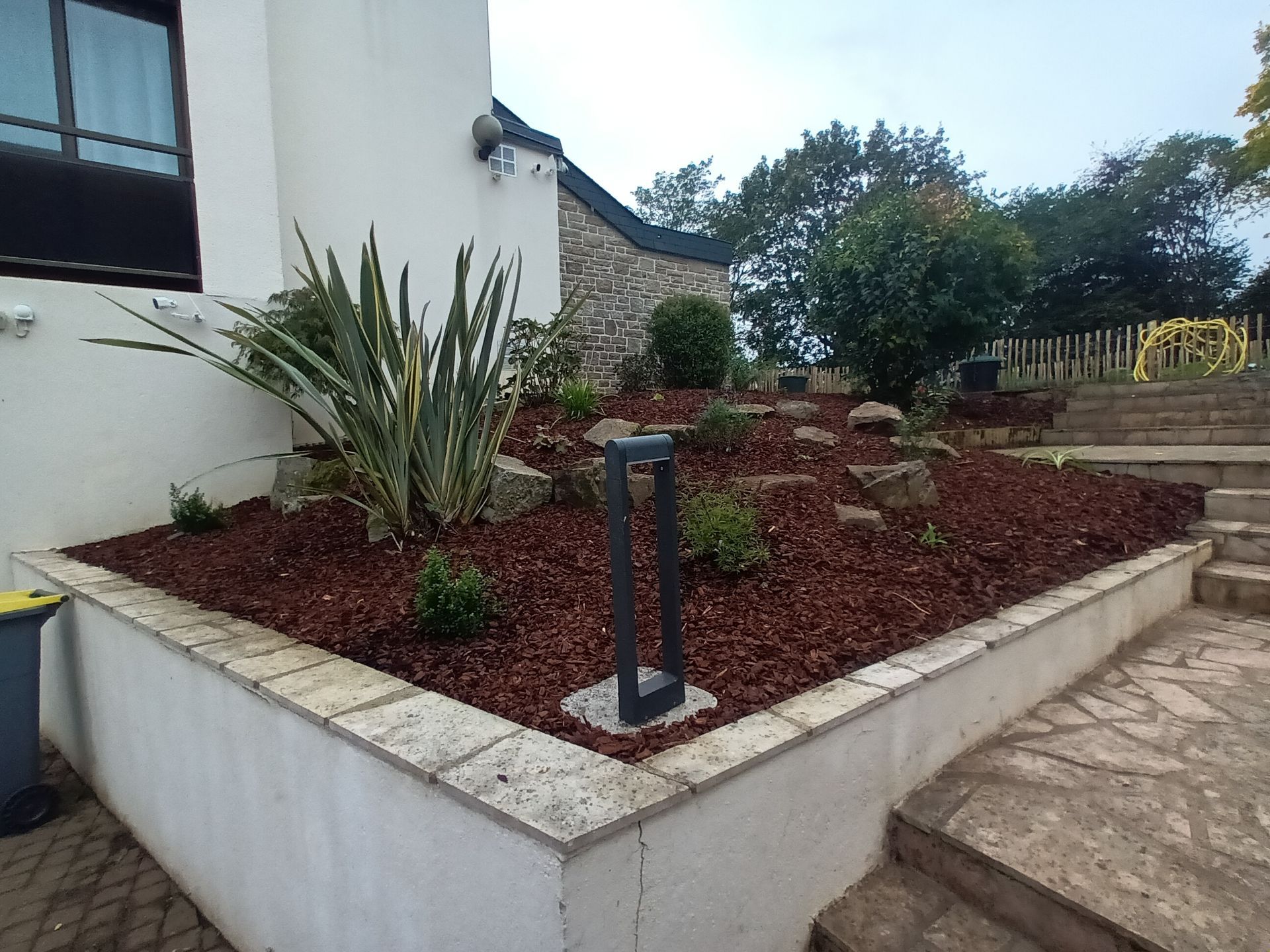 Création massif en écorce de pin