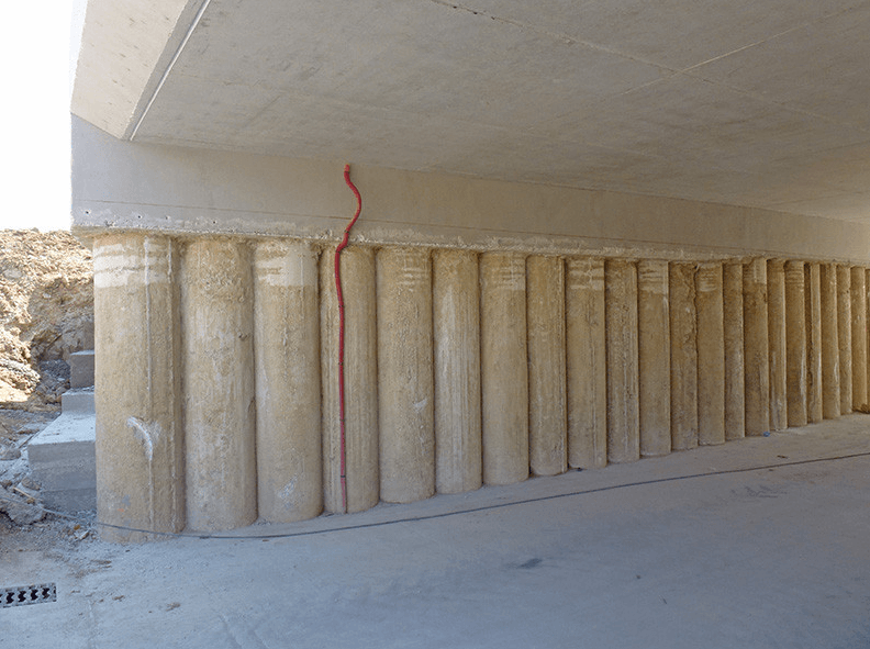 Serrat d'en Vaquer dessous de pont droit