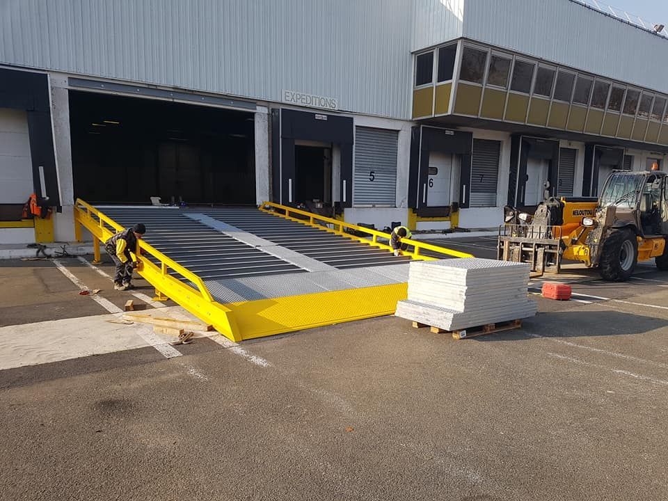 Fabrication d'une rampe d'accès sur mesure testée à 11 t