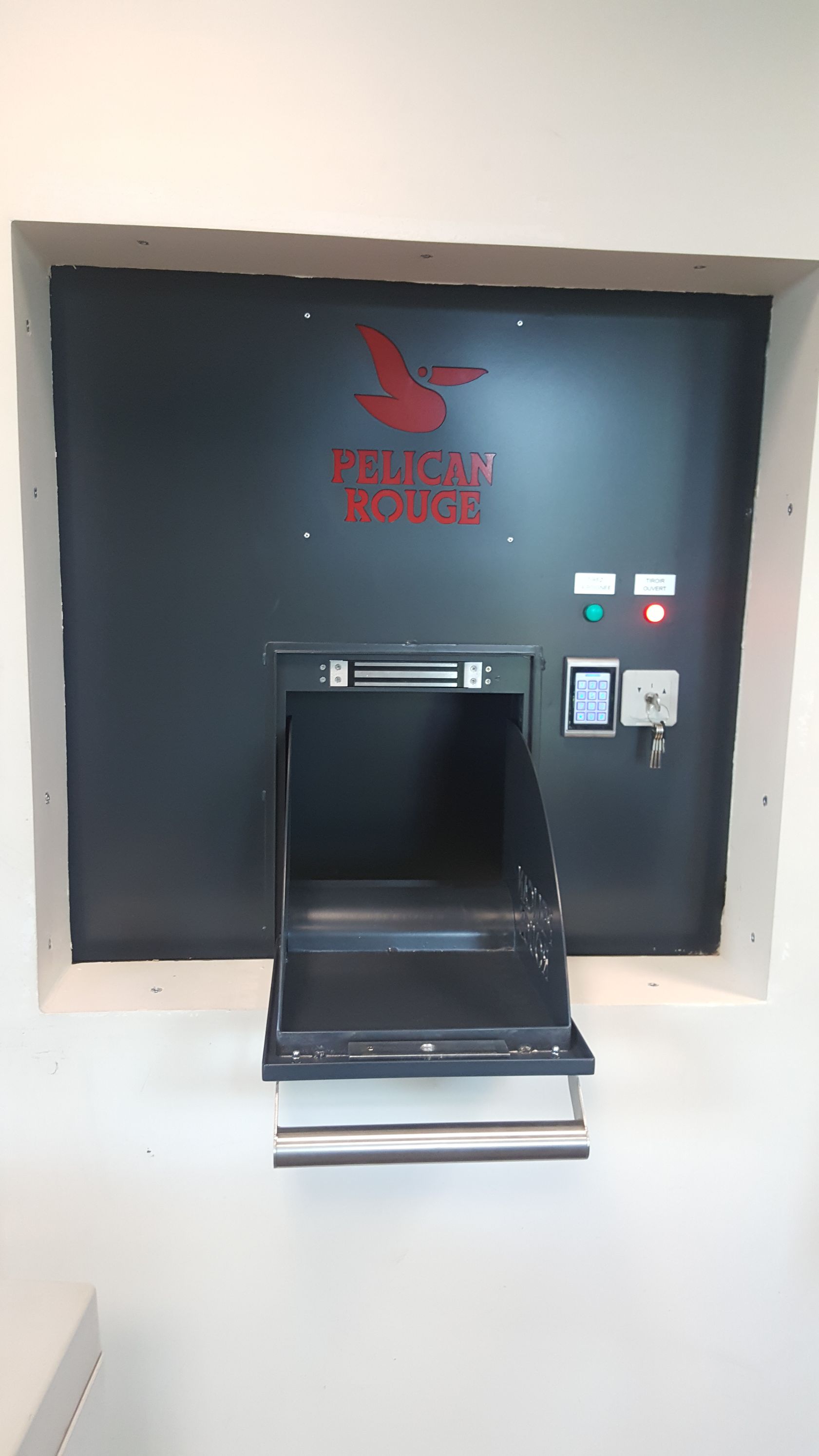 Un système de remise de fonds avec alimentation secourue