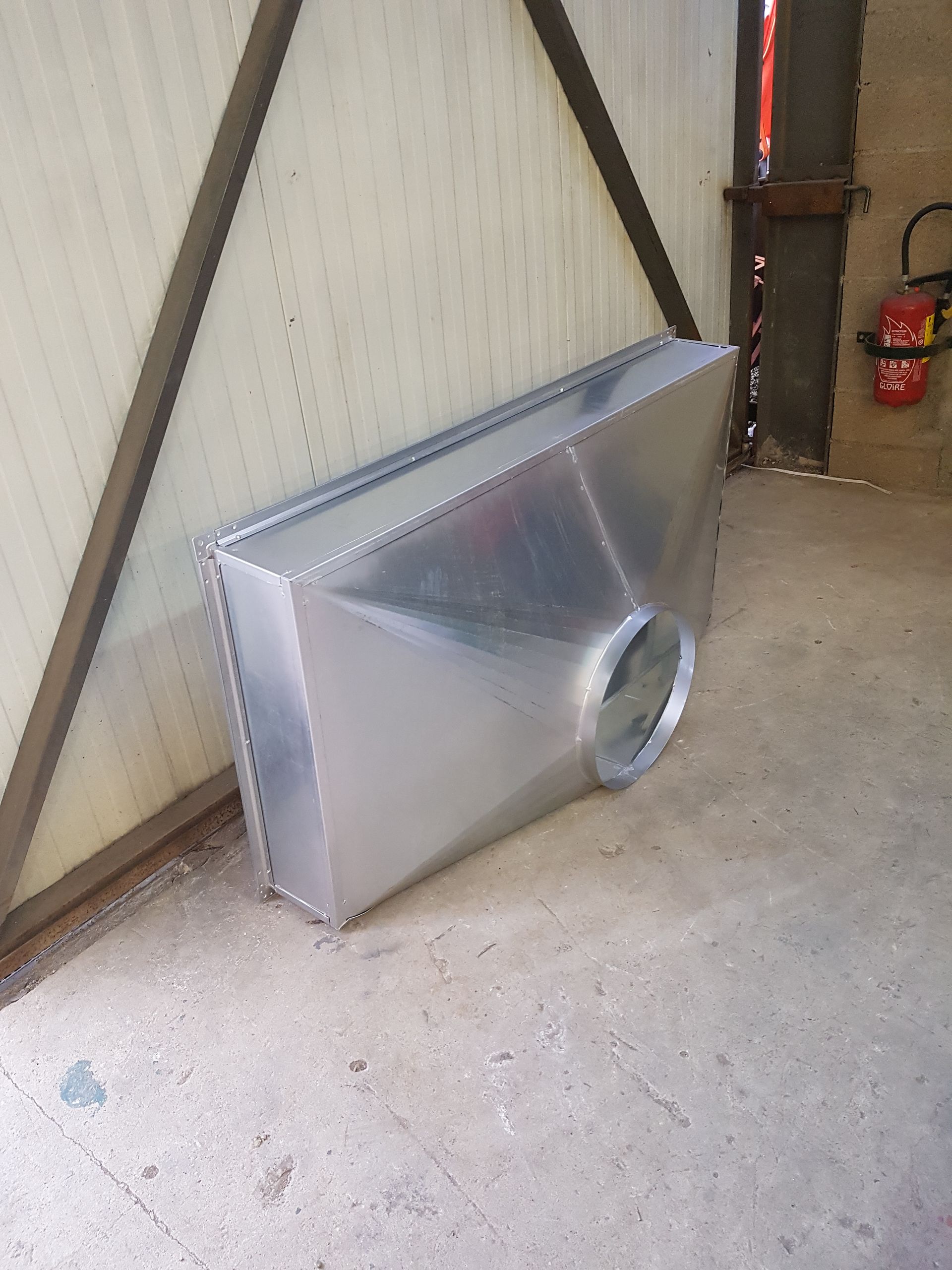 Nos réalisations : une pièce d'assemblage en métal