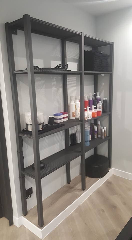 Nos réalisations : création d'étagères métalliques