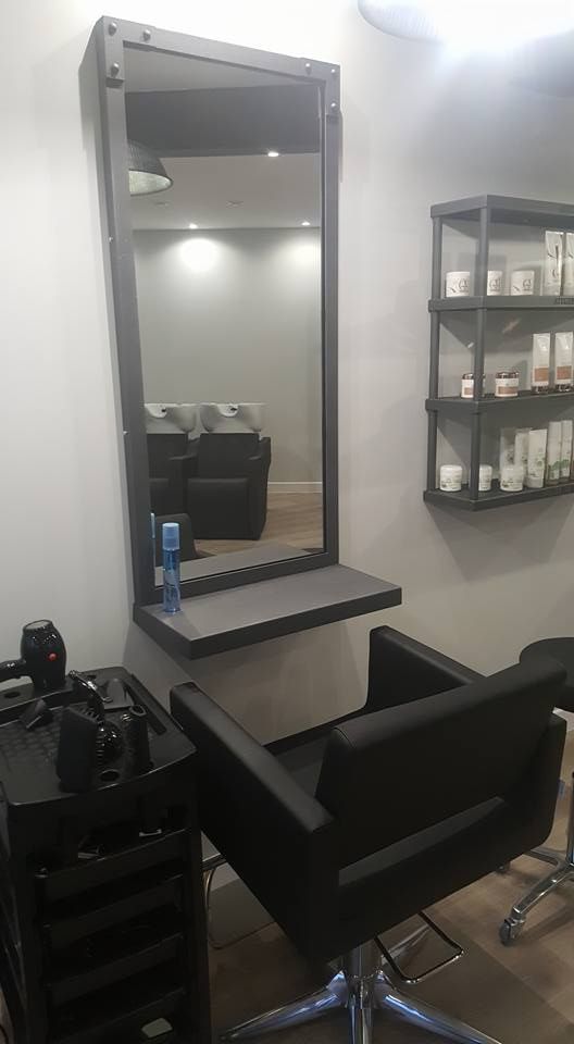 Nos réalisations : travaux de serrurerie pour un salon de coiffure