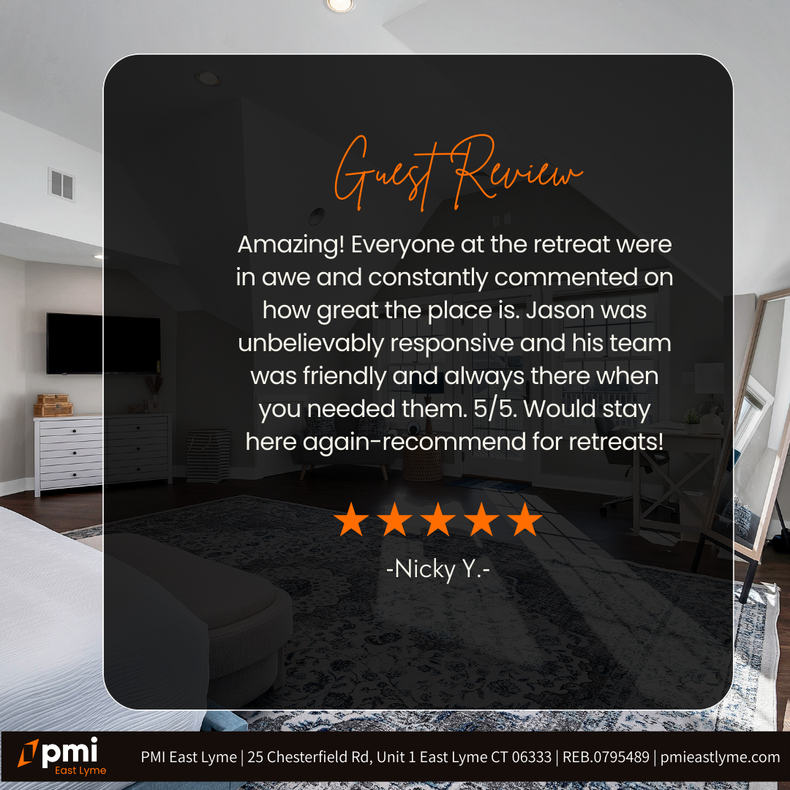 Guest review: Positive review of a retreat. Text on a photo of a modern bedroom with a large rug and a full-length mirror.