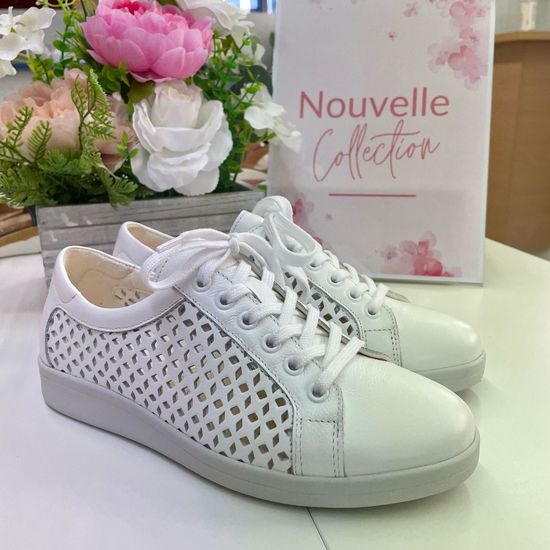 La Maison du Pied Sàrl