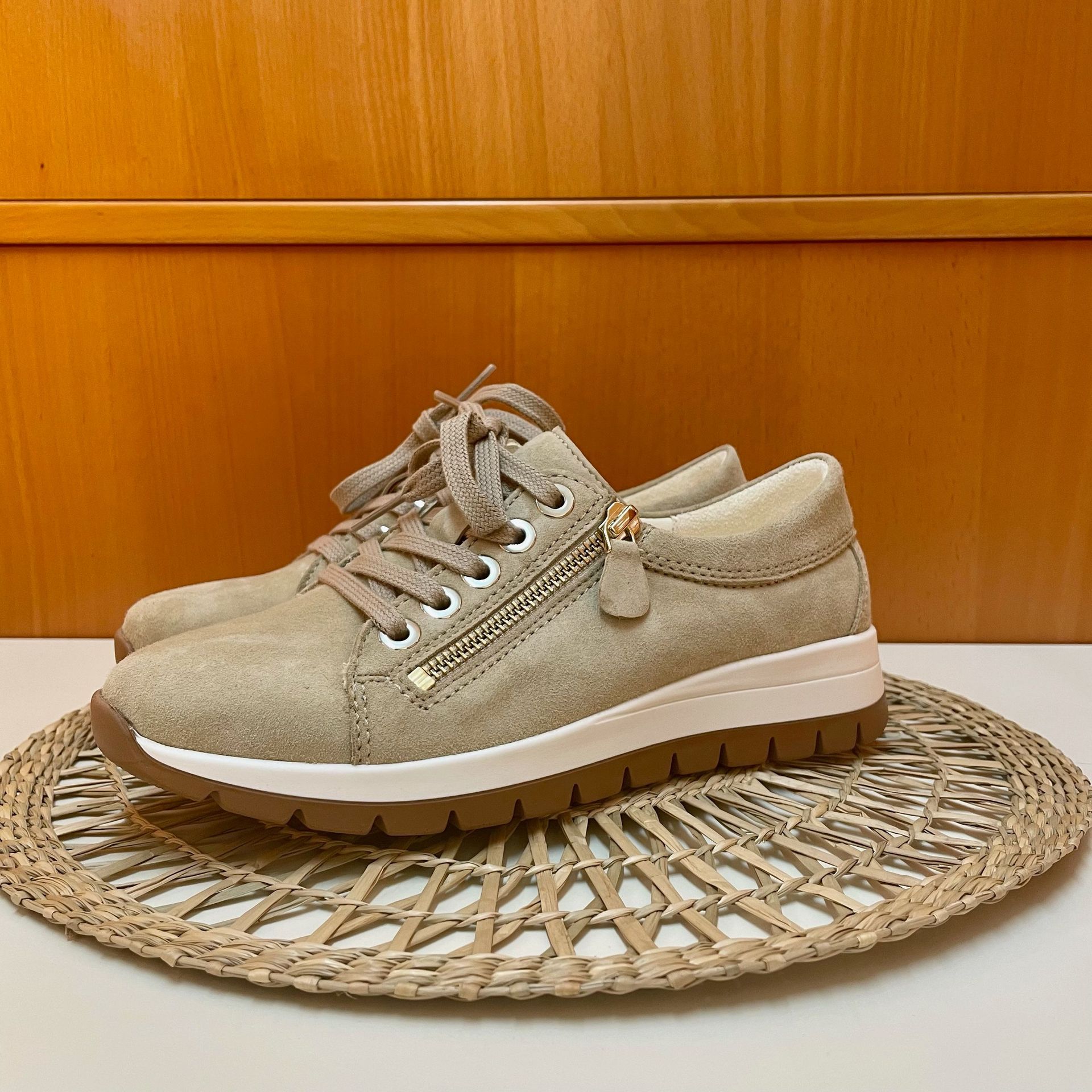 La Maison du Pied Sàrl