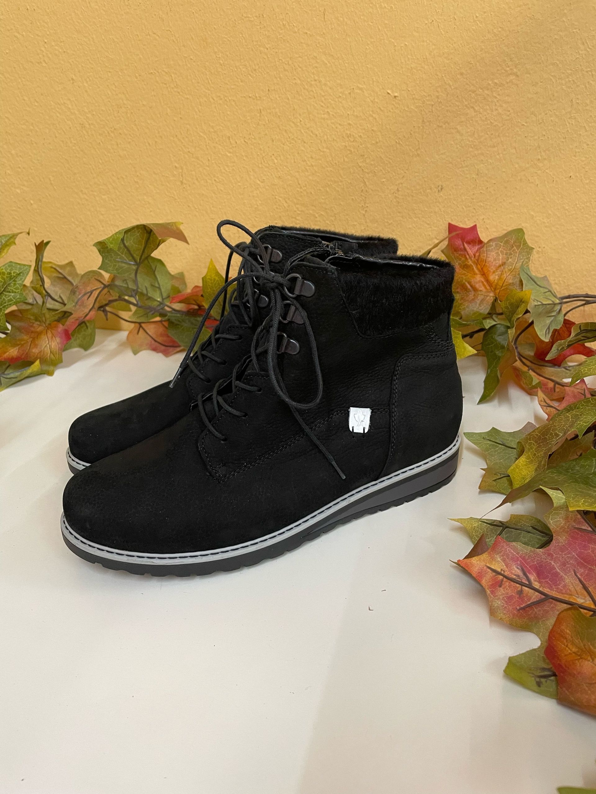 La Maison du Pied Sàrl