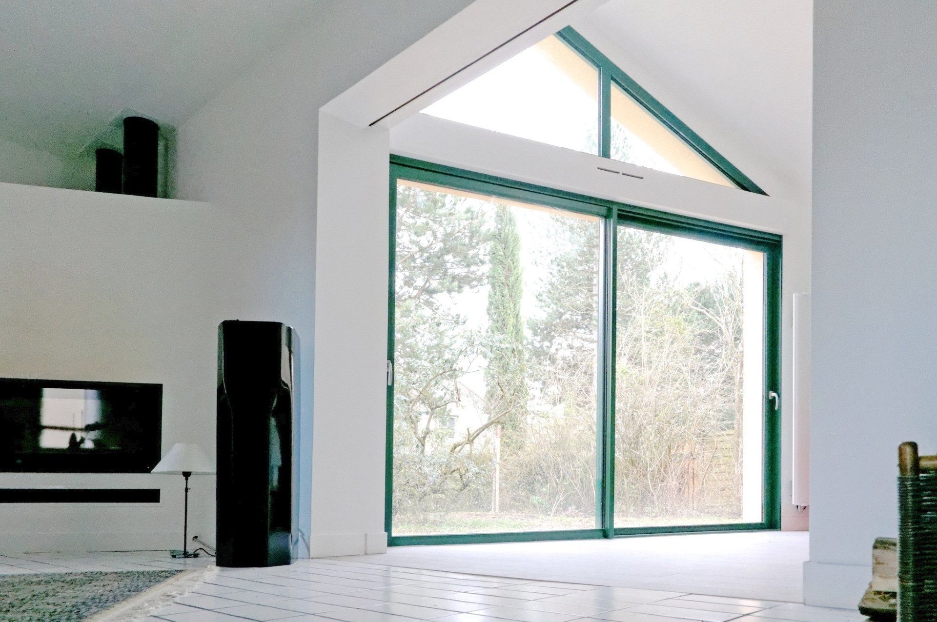 Une pièce après travaux de peinture