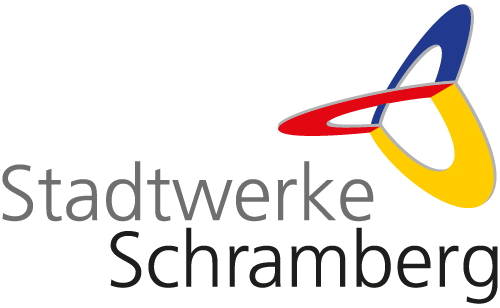 Ein Logo der Stadtwerke Schramberg mit einem blau-rot-gelben Kreis.