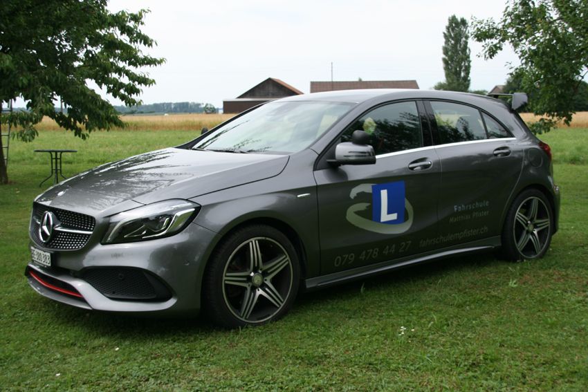 Schulfahrzeug Mercedes A 250 Sport - Fahrschule Matthias Pfister