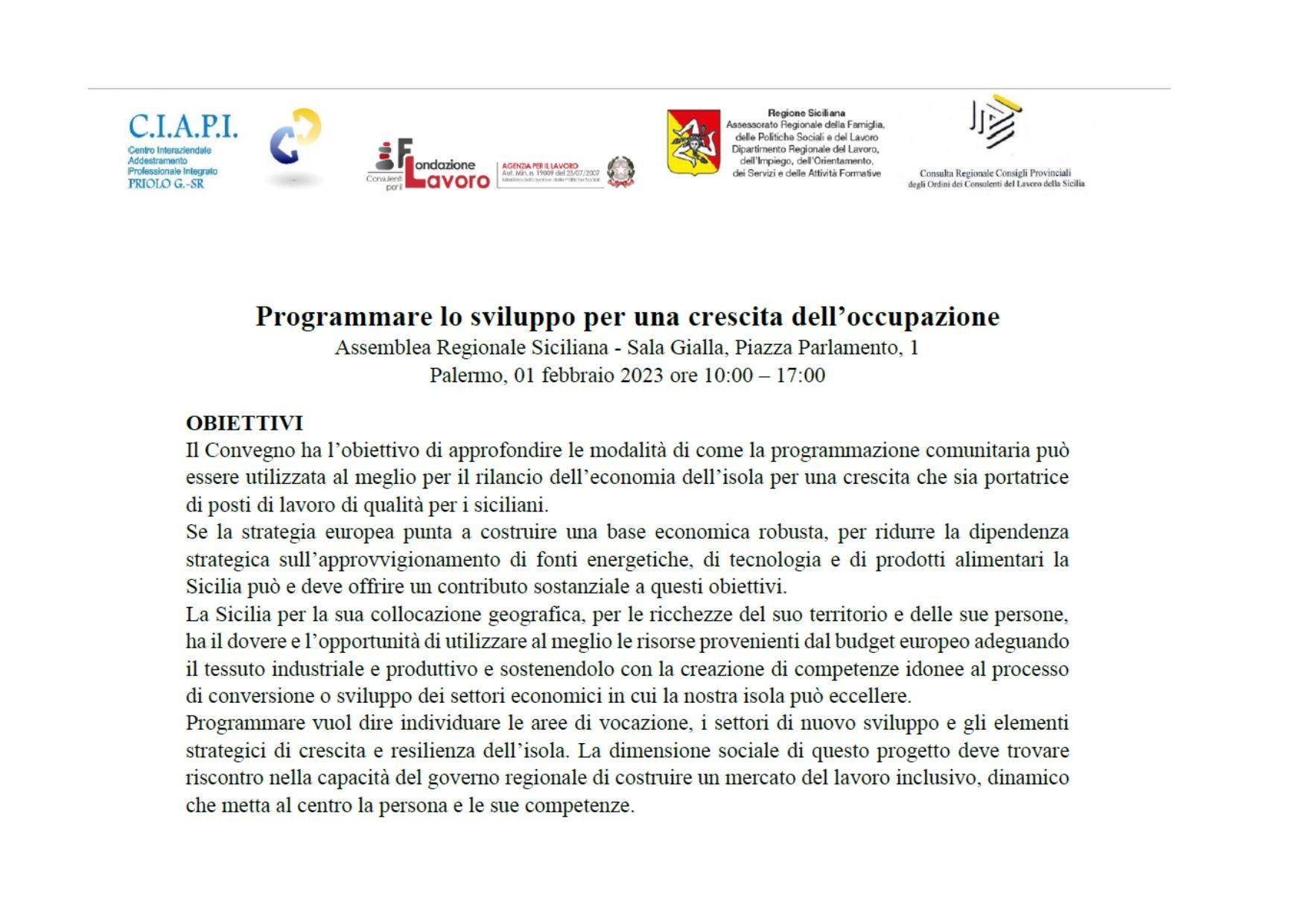 Un foglio bianco con molto testo sopra.