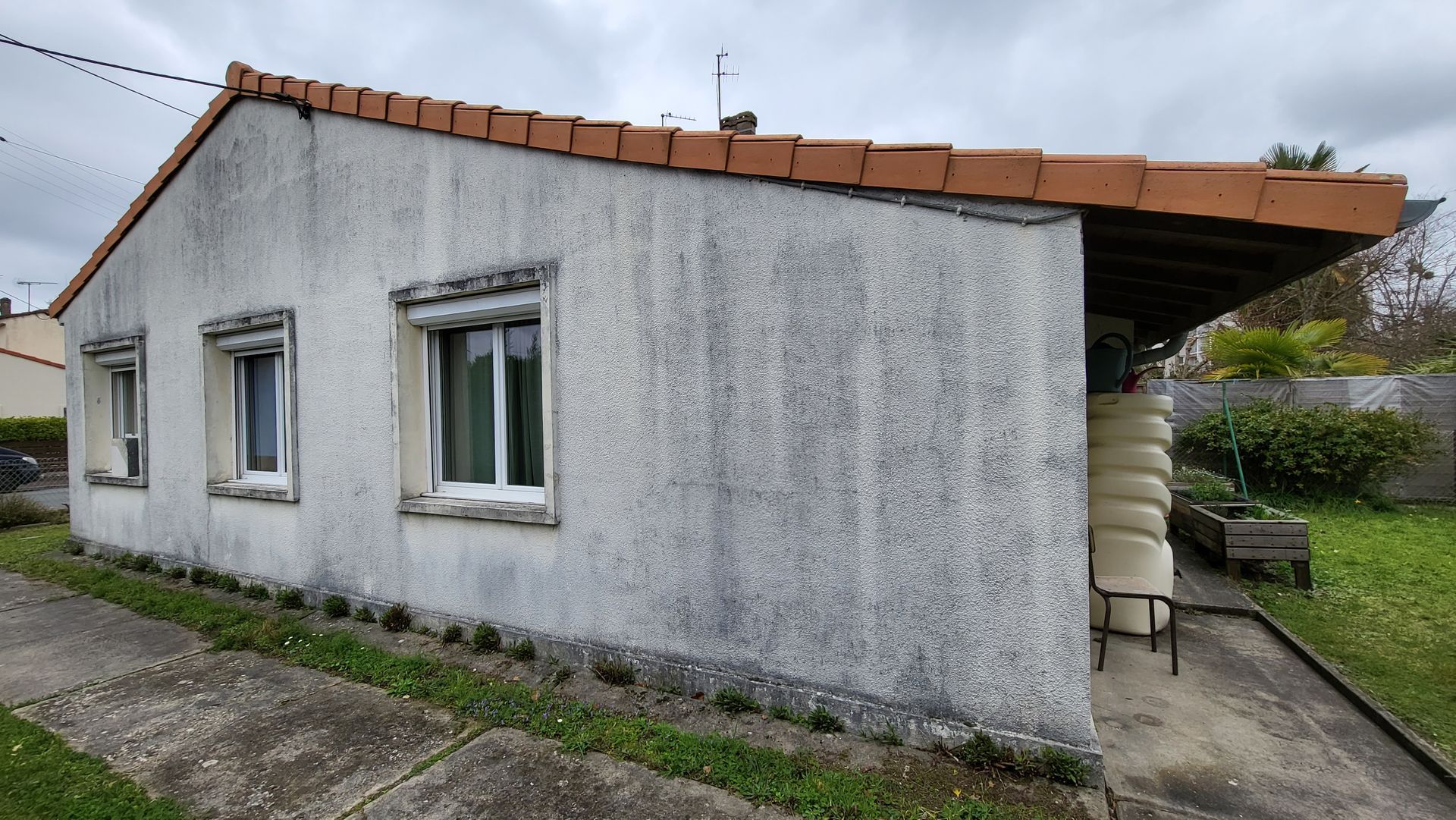 Une maison à Bordeaux, avant isolation thermique par l'extérieur.