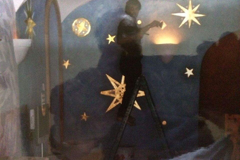 Glasverkleidung, die von Marcello Del Curto gestaltet wurde