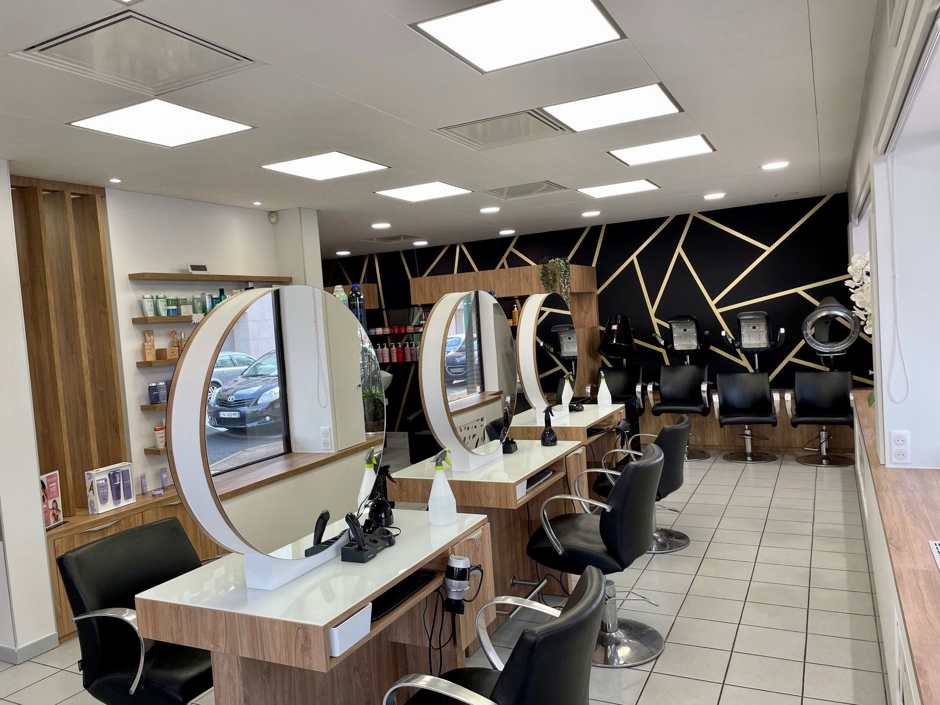 Coiffure homme, femme et enfant