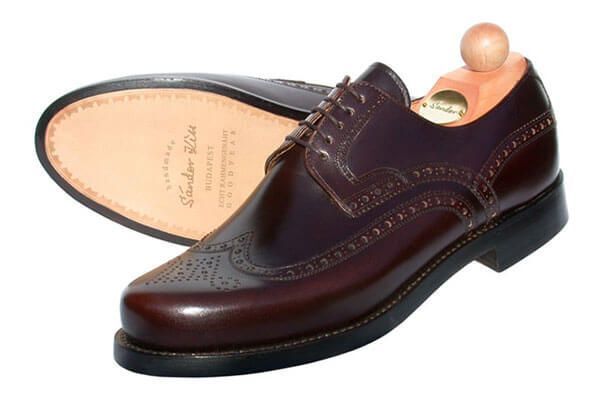 Schuhe von Sándor Kiss