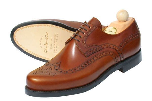 Schuhe von Sándor Kiss