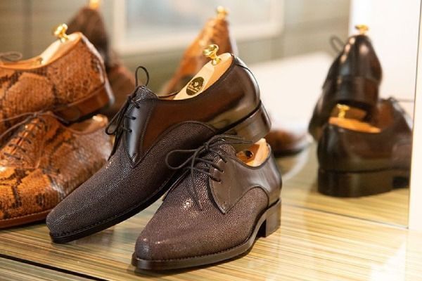 Schuhe von Buday Shoes