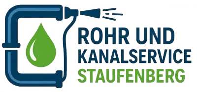 Das Logo für Klempnerdienste zeigt ein Rohr mit einem Wassertropfen darin und den Text „ROHR UND KANALSERVICE STAUFENBERG“.