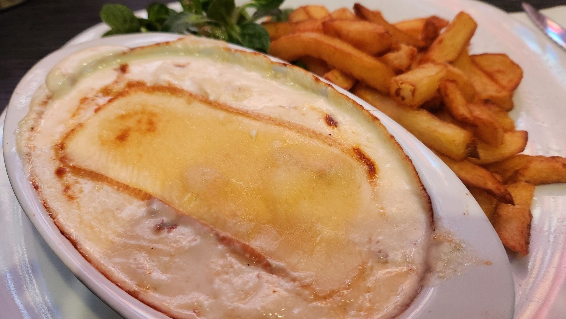 Un gratin au poulet et maroilles.