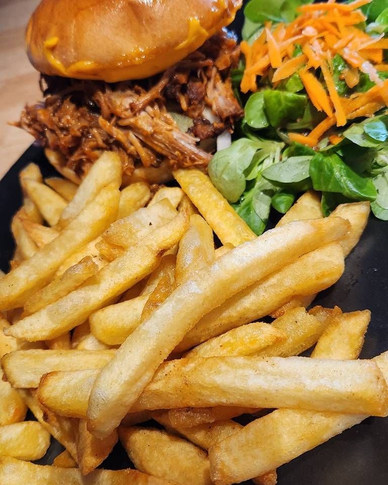 Burger à l'effiloché de porc.