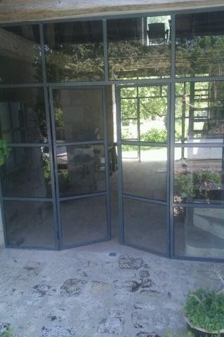 Portes d’entrée battantes