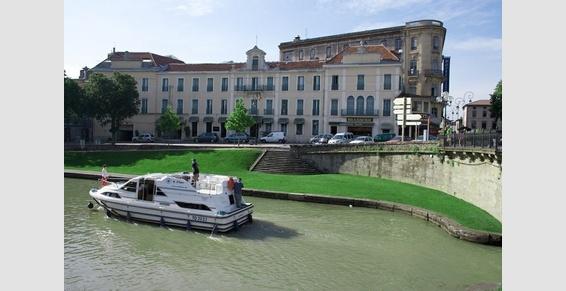 Port de plaisance - Carcassonne - canal du midi - patrimoine mondial