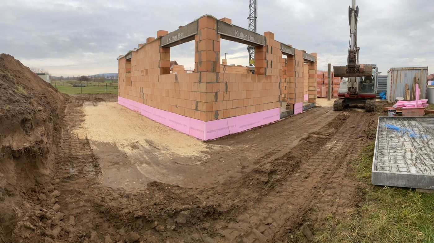 Rohbau bis zum Fenster