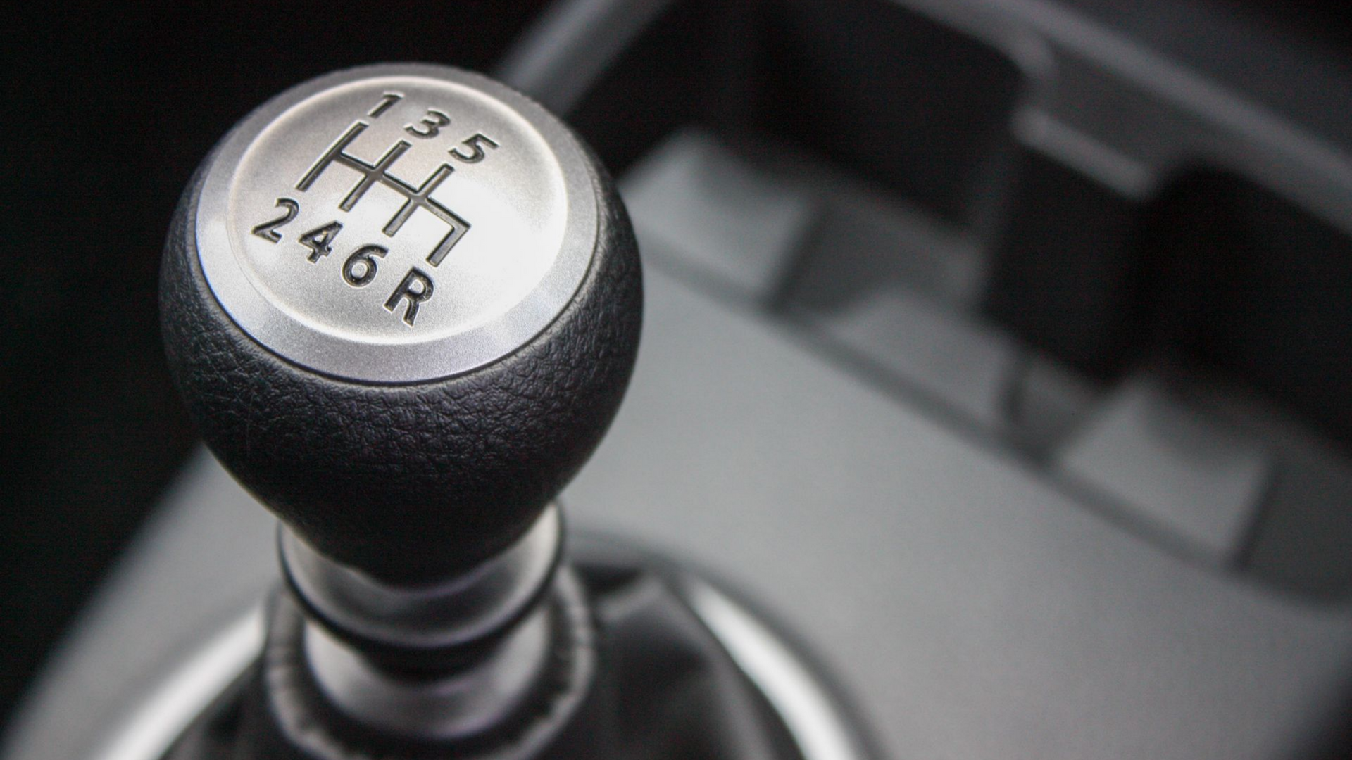 Levier de vitesses manuel.