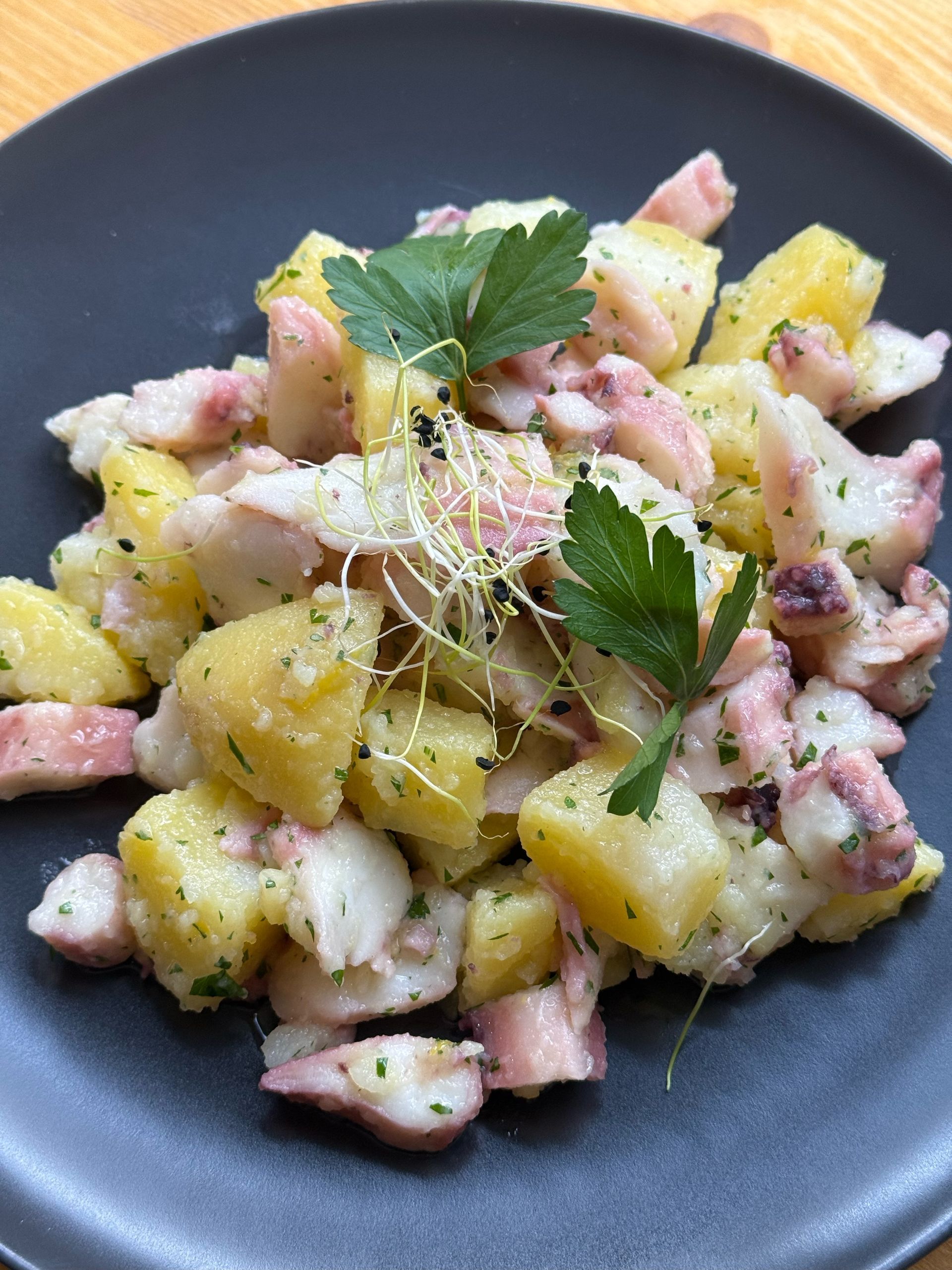 Monoporzione di pasticceria a forma di testa di orsetto