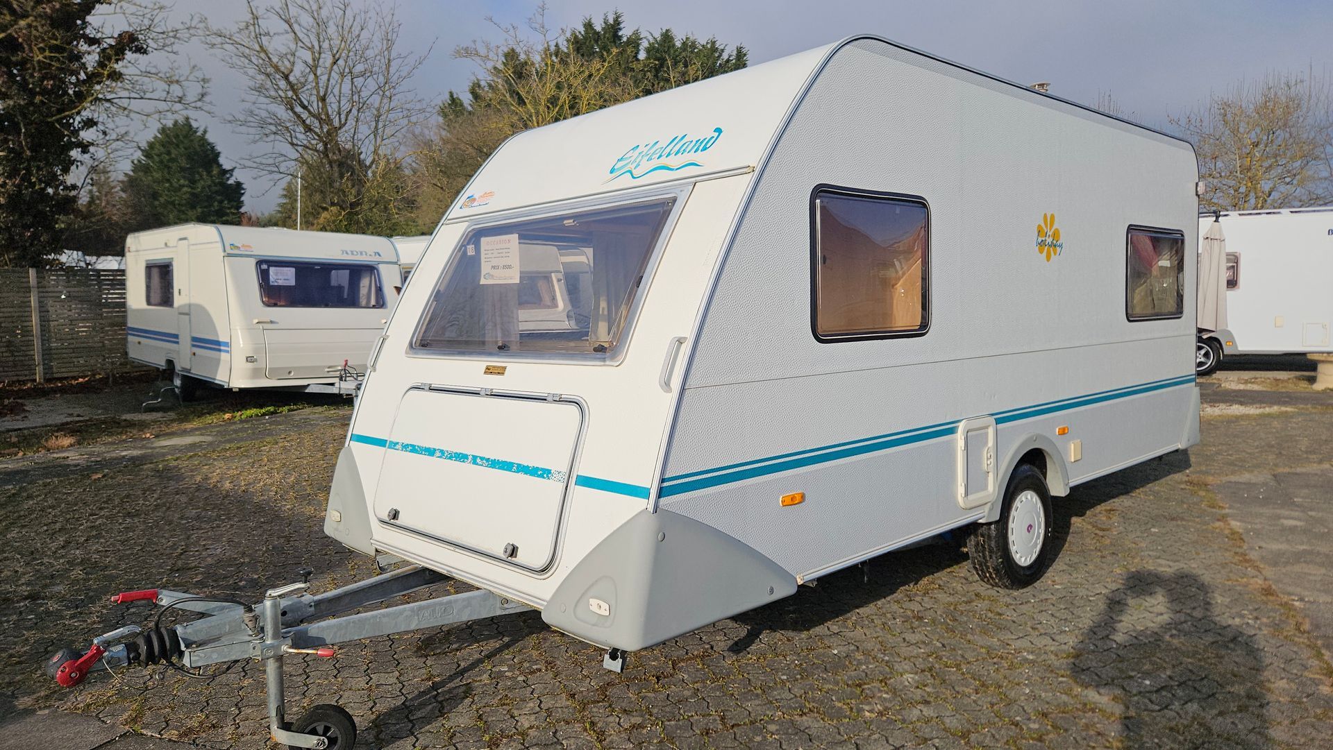 Knaus Eifelland Holiday - extérieur