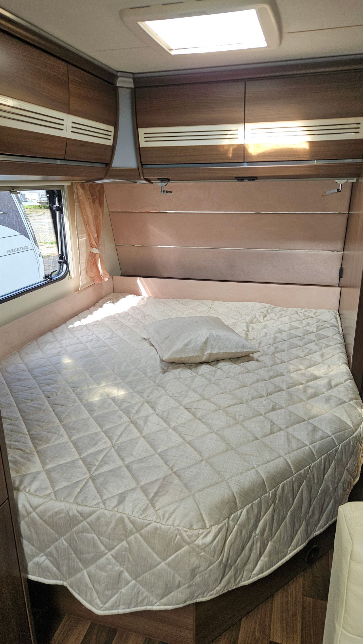 Dethleffs Beduin VIP avec store et Mover