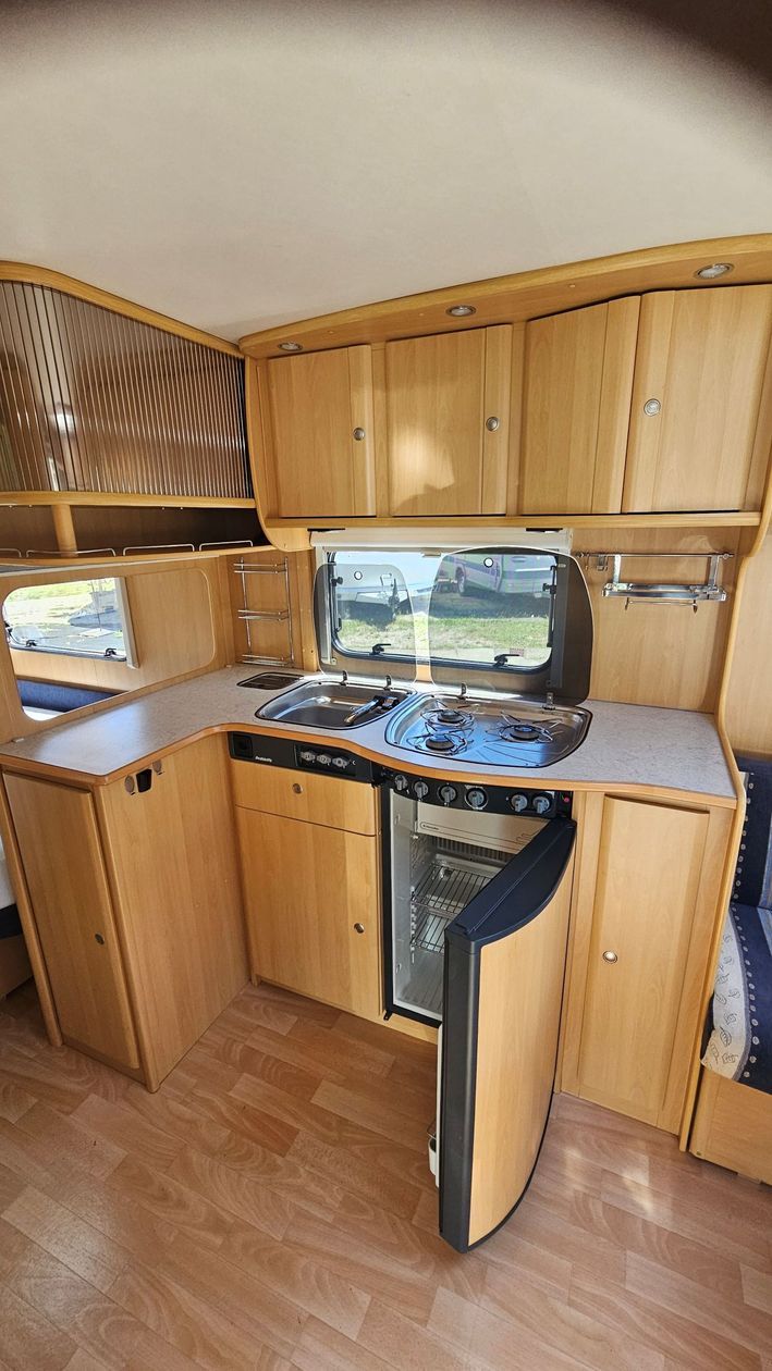 Evasion Caravanes - Dethleffs Camper 