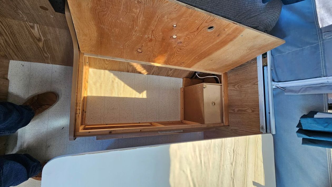 Thor Dutchmen 1003 Pop-Up Trailer - intérieur