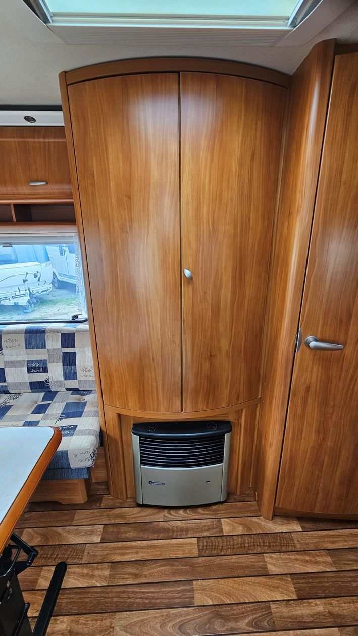 Caravane 4 places - Hobby 540 Excellent