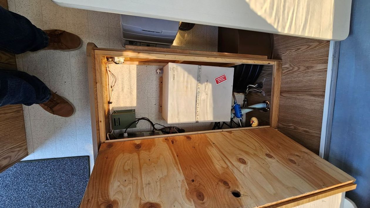 Thor Dutchmen 1003 Pop-Up Trailer - intérieur