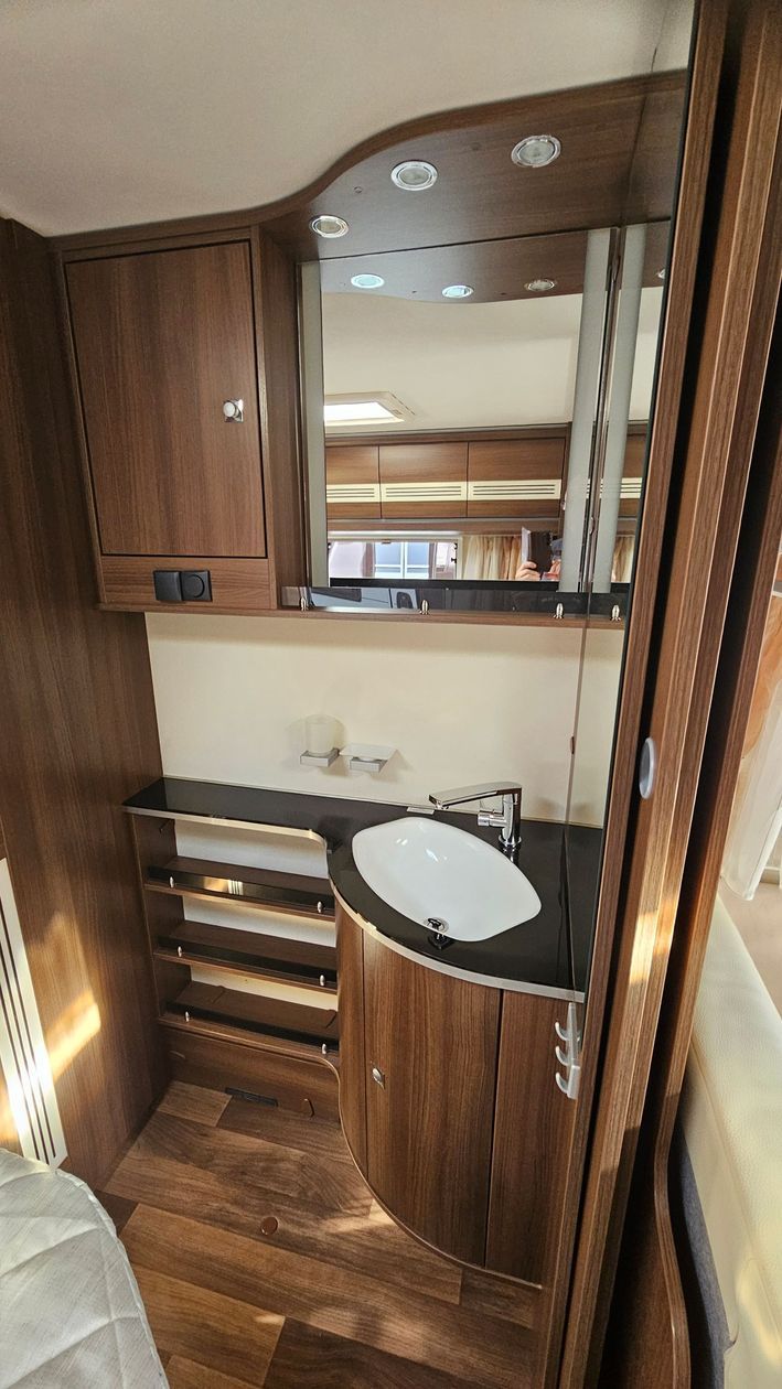 Dethleffs Beduin VIP avec store et Mover