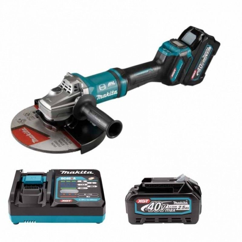 Una smerigliatrice a batteria Makita con batteria e caricabatteria.