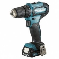 Un trapano a batteria Makita è mostrato su uno sfondo bianco.