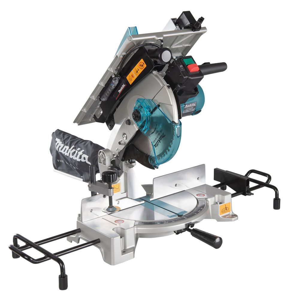 Una sega da tavolo Makita è mostrata su uno sfondo bianco.