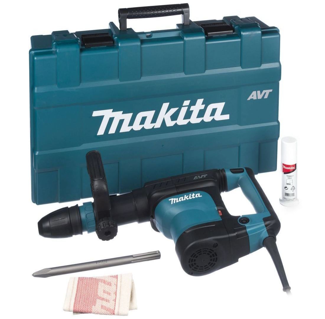 Un martello Makita è in una custodia blu