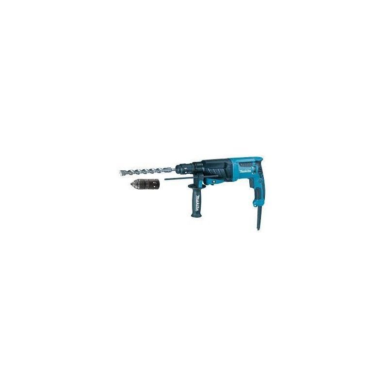 Un martello Makita con una punta da trapano attaccata