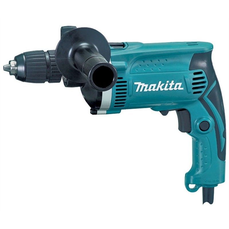 Un trapano a percussione Makita su uno sfondo bianco