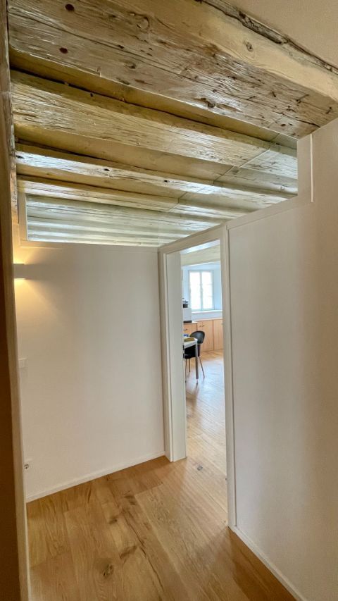 Glaserei Dieter Müller Flur mit Holzfußboden