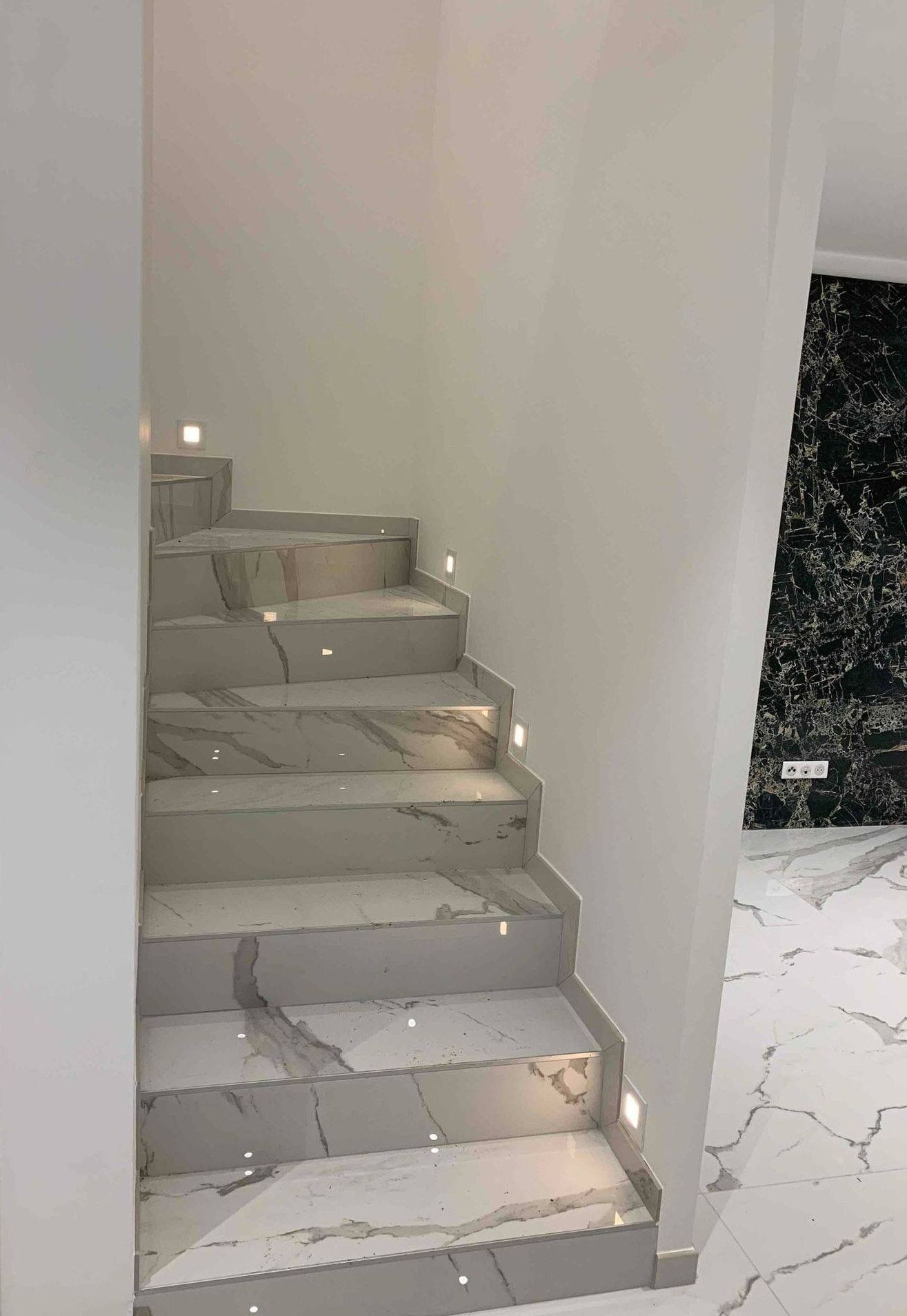Escalier en revêtement marbre