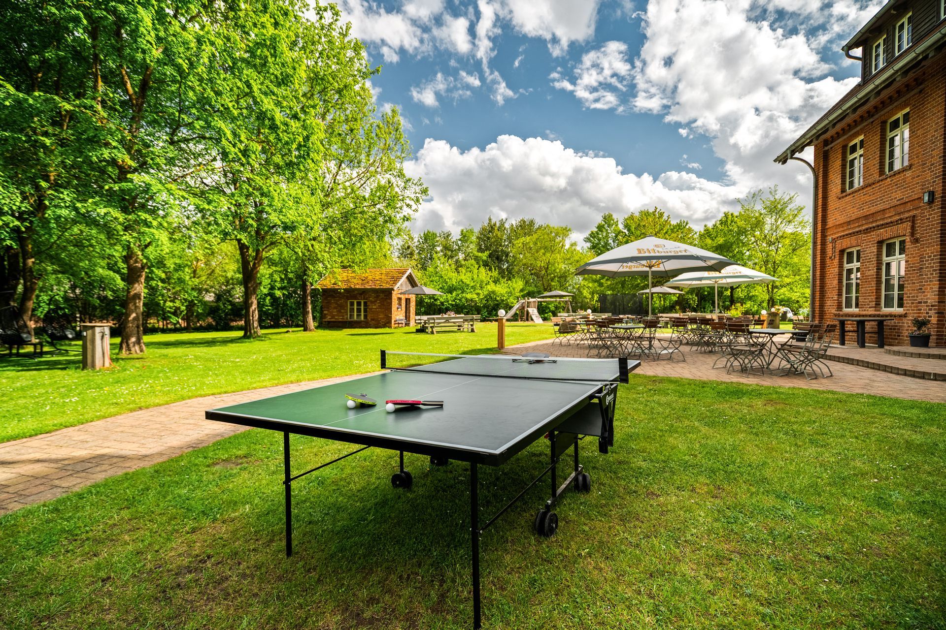 Tischtennis spielen
