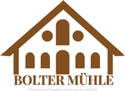 Braunes, hausf&ouml;rmiges Logo mit Fenstern und dem Text &bdquo;BOLTER M&Uuml;HLE&ldquo; darunter