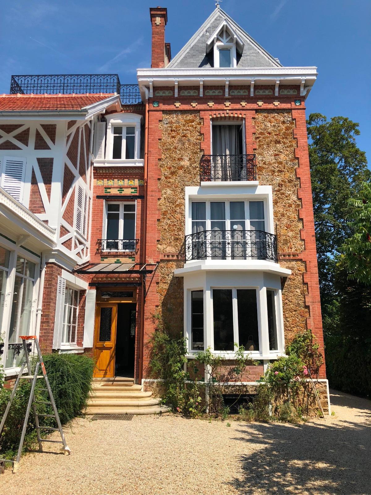 Ravalement murs extérieurs en brique